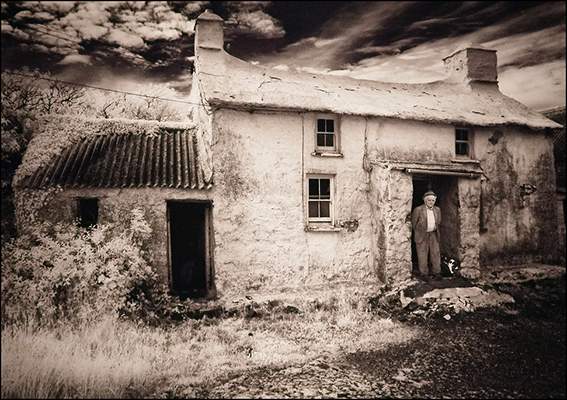 Mr Glyn Griffiths & Cat by Roy Essery.jpg